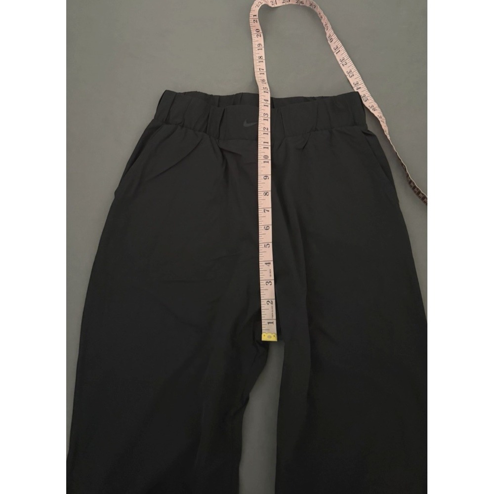 Nike Bliss Lux Slim Fit Jogger Pants Womens Size Medium BlackTraining CV5848-010 - Picture 5 of 11